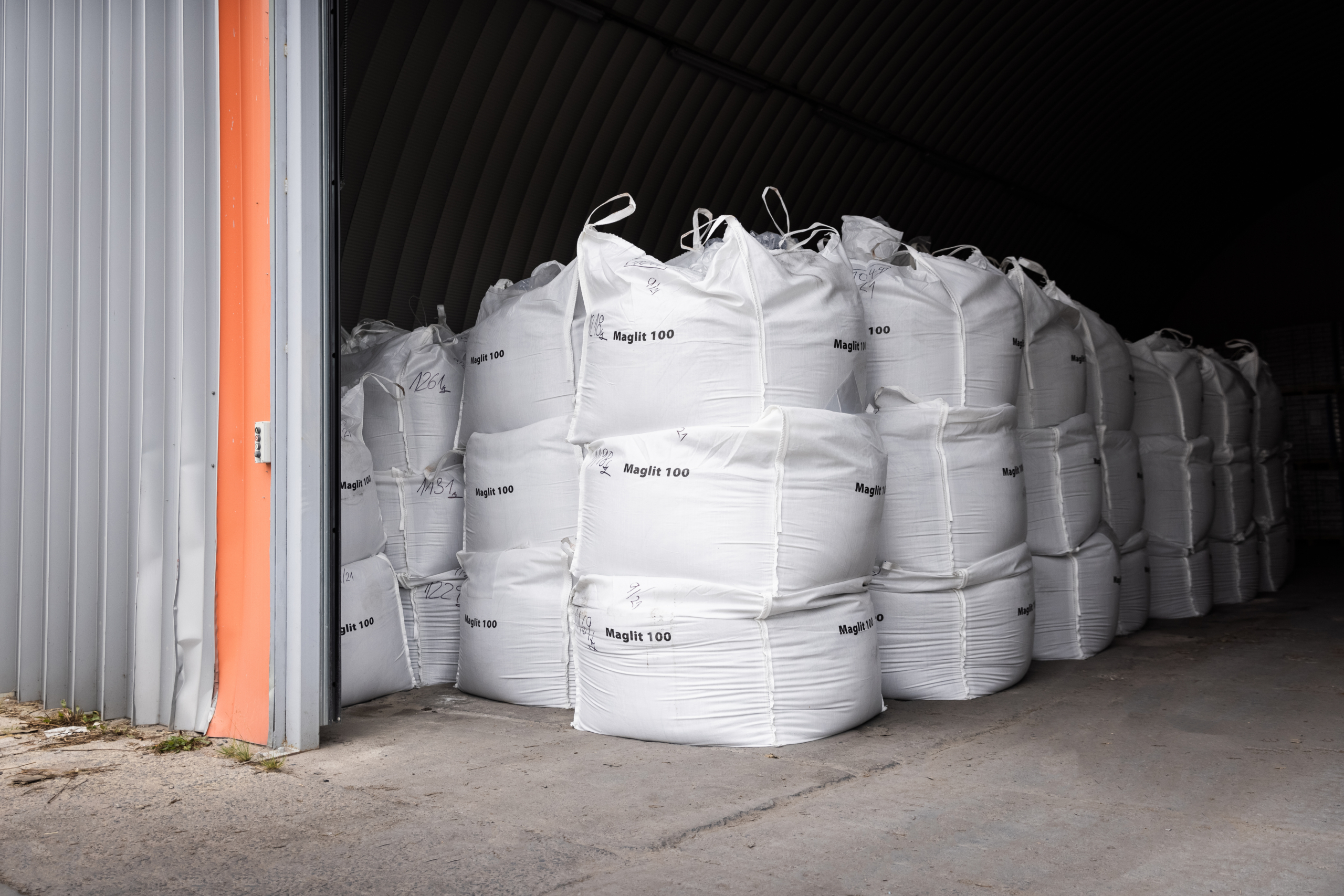 Fertilizers made from reprocessed dross